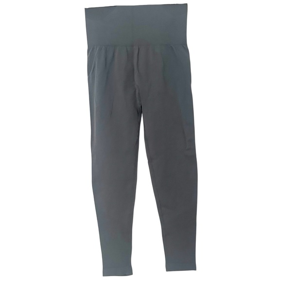 Halara Women's Gray Booty Scruching Cropped Leggings, NWOT - Picture 1 of 7